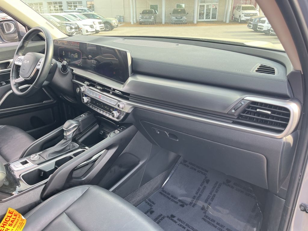 Thumbnail: 2025 Kia Telluride - 32