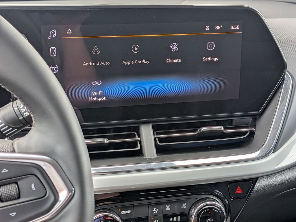 Thumbnail: 2025 Chevrolet Trax - 17