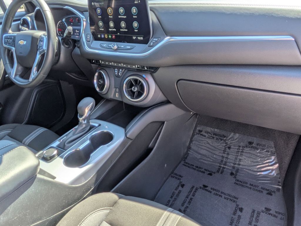 Thumbnail: 2025 Chevrolet Blazer - 30