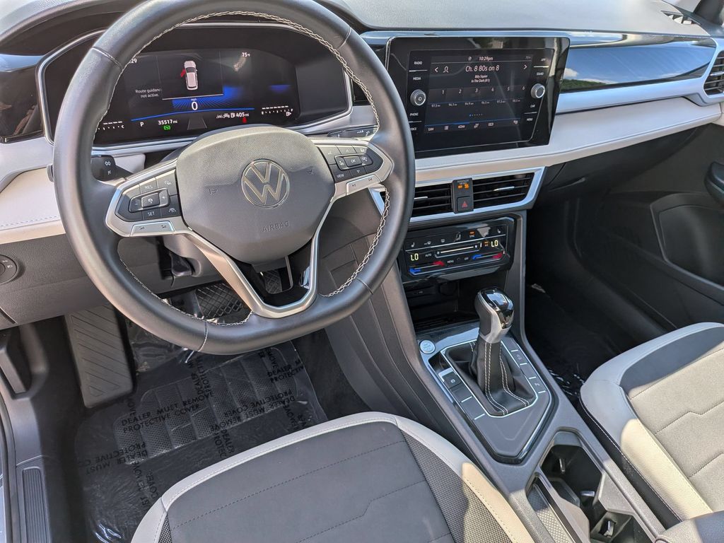 Thumbnail: 2025 Volkswagen Taos - 15