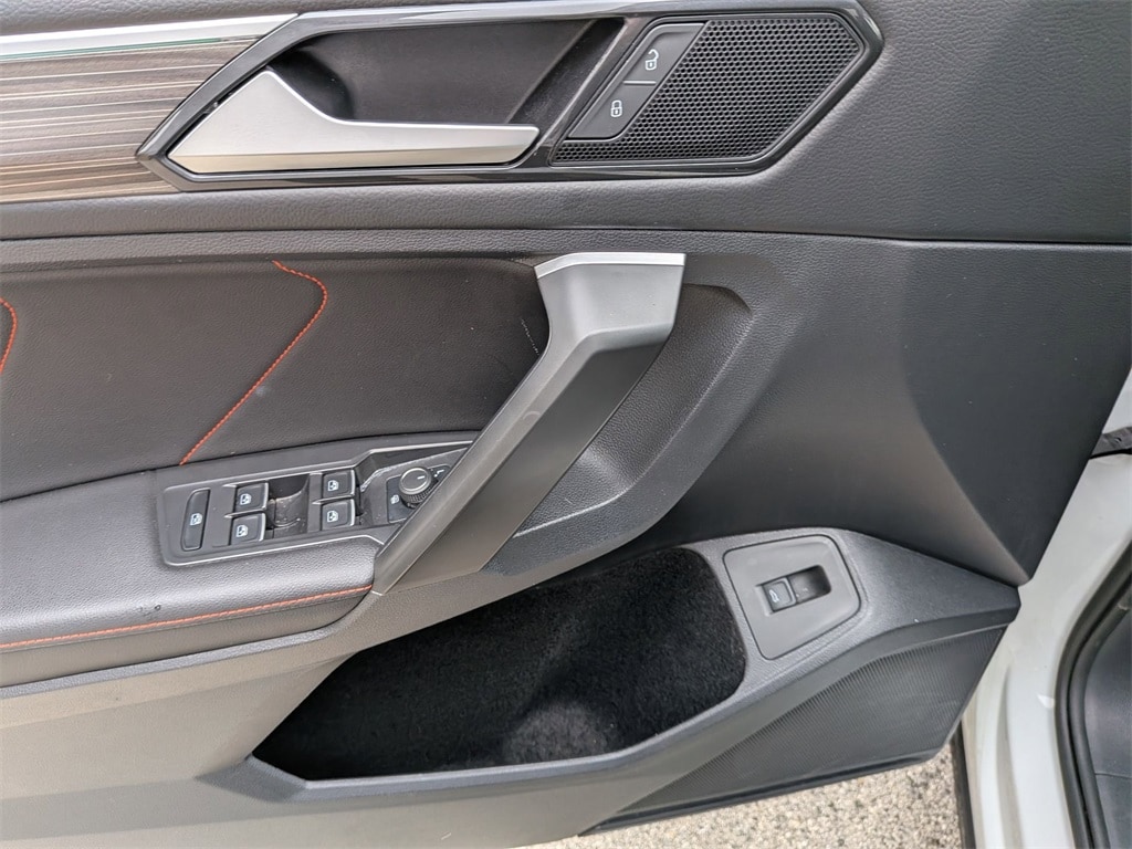 Thumbnail: 2024 Volkswagen Tiguan - 11