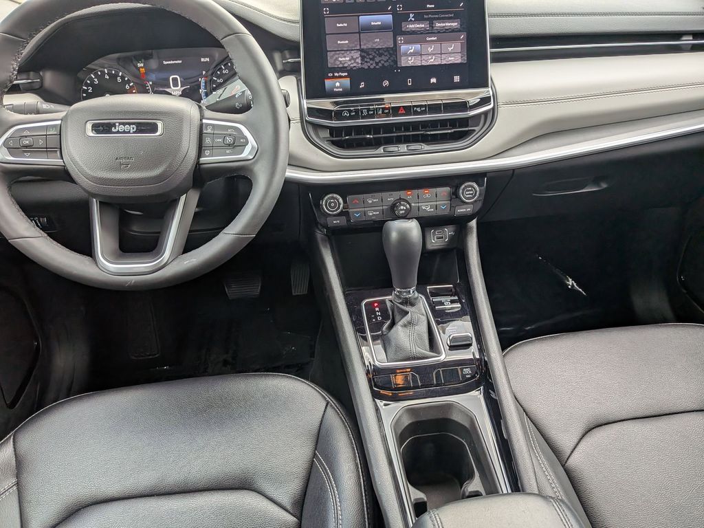 Thumbnail: 2025 Jeep Compass - 25