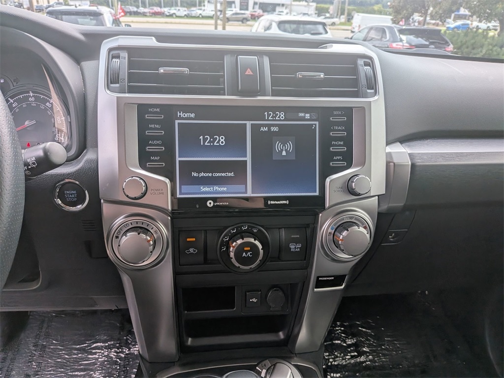Thumbnail: 2024 Toyota 4Runner - 16