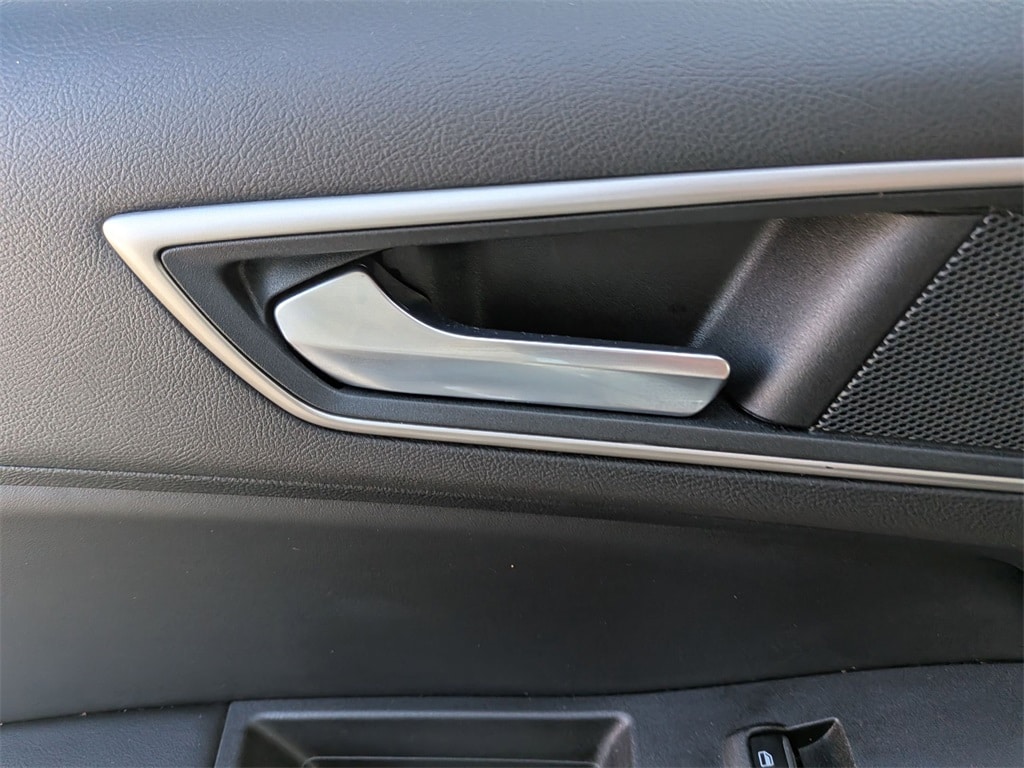 Thumbnail: 2024 Ford Edge - 26