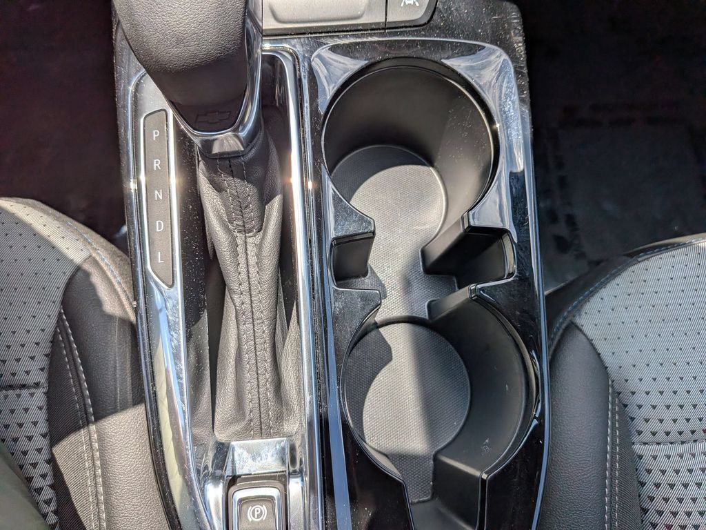 Thumbnail: 2025 Chevrolet Trax - 20