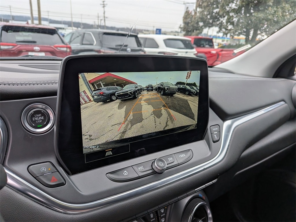 Thumbnail: 2025 Chevrolet Blazer - 18