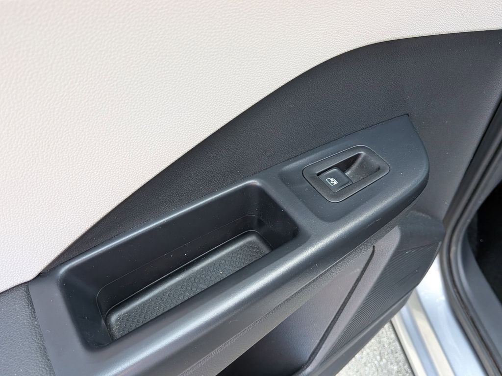 Thumbnail: 2025 Volkswagen Taos - 24