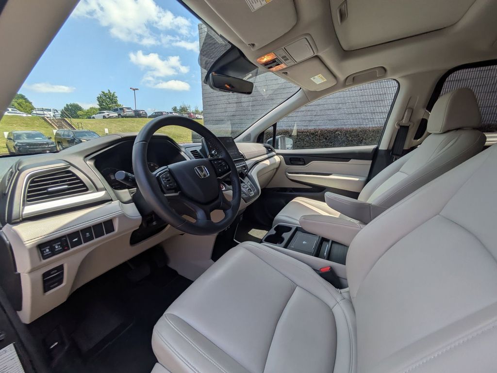 Thumbnail: 2025 Honda Odyssey - 15