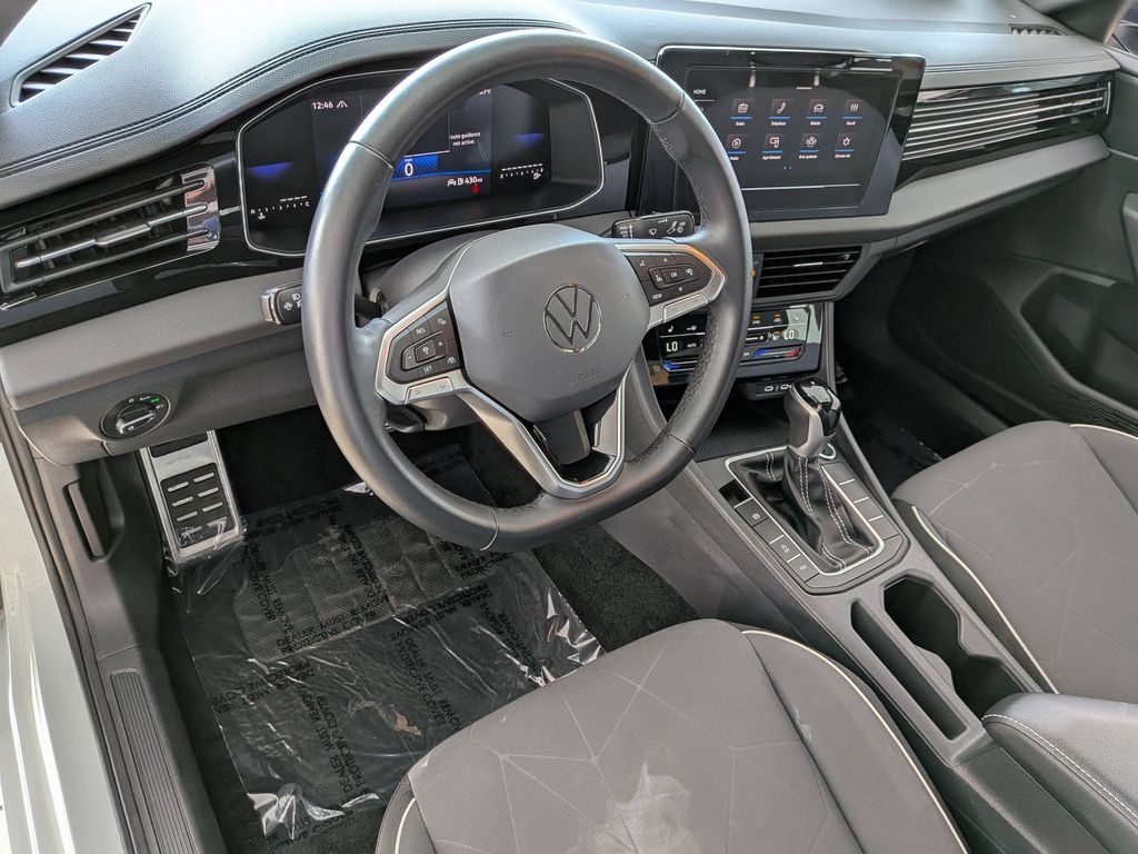 2025 Volkswagen Jetta Sport - Photo 13