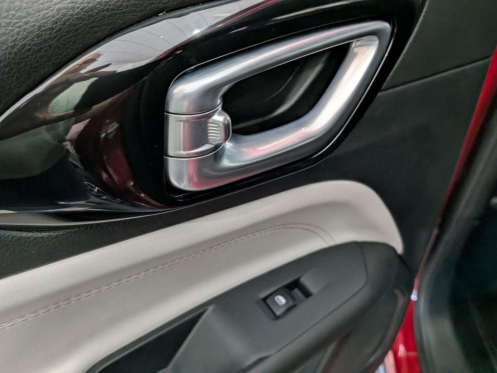 Thumbnail: 2025 Jeep Compass - 22