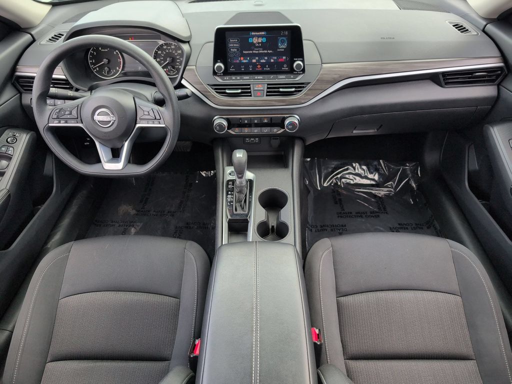 Thumbnail: 2025 Nissan Altima - 25