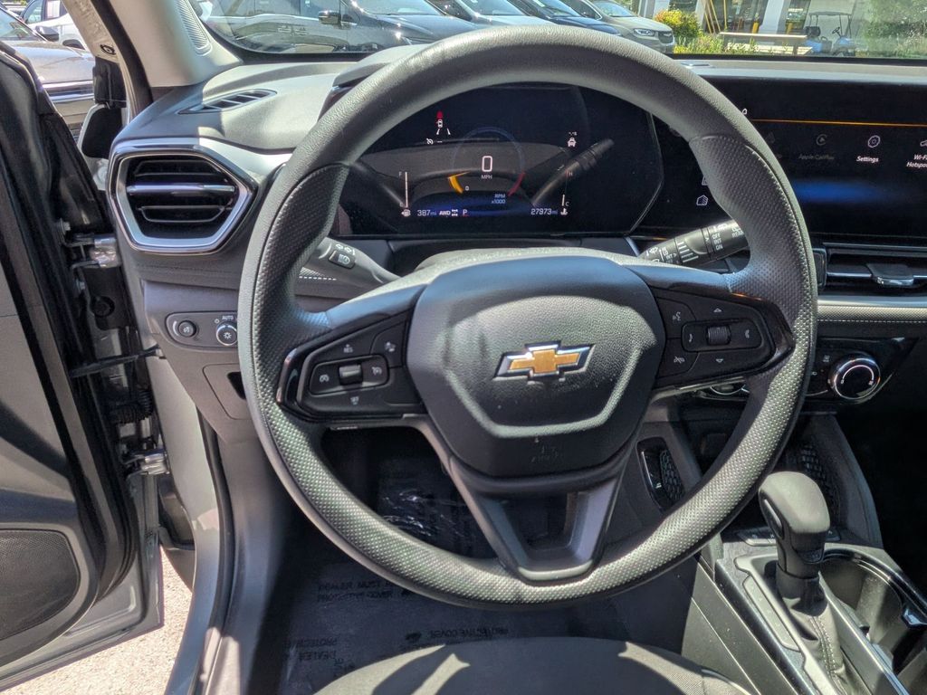 Thumbnail: 2025 Chevrolet TrailBlazer - 21