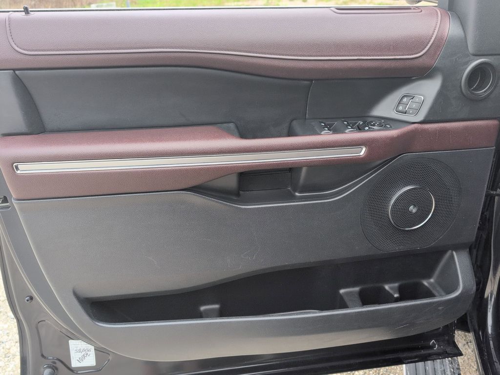 Thumbnail: 2024 Ford Expedition - 11