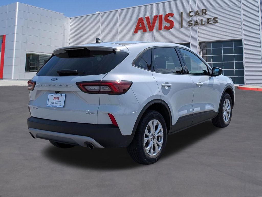 Thumbnail: 2025 Ford Escape - 6