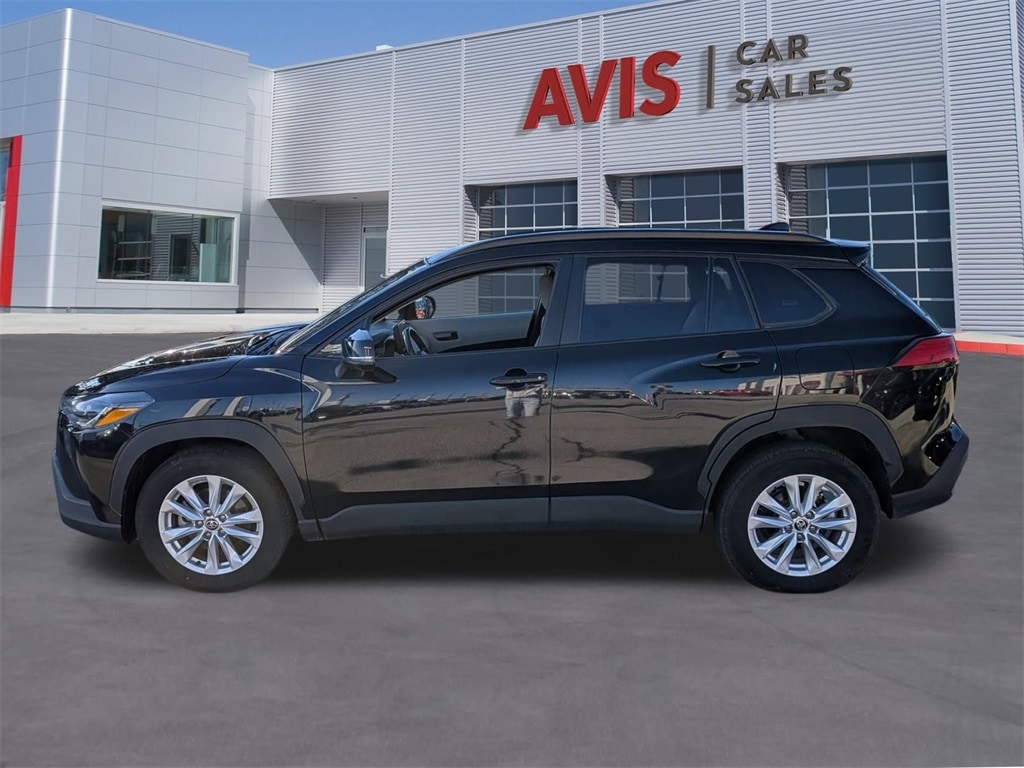 Thumbnail: 2023 Toyota Corolla Cross - 10