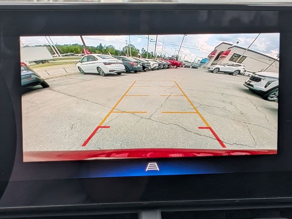 Thumbnail: 2025 Chevrolet Trax - 16