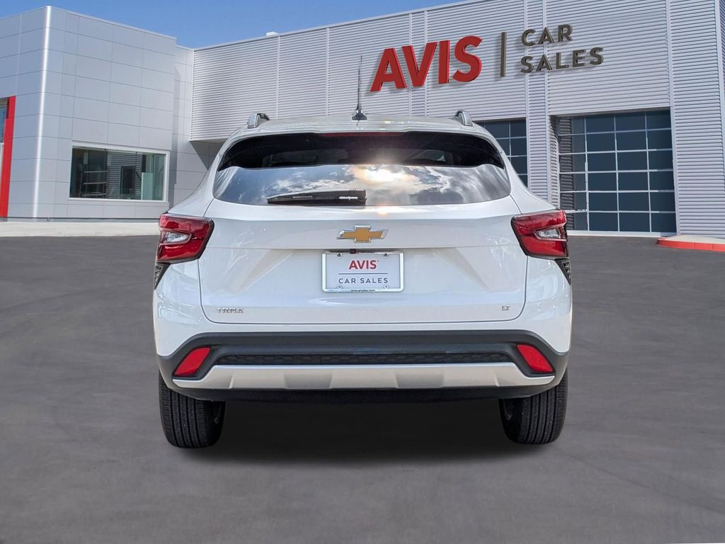 Thumbnail: 2025 Chevrolet Trax - 5