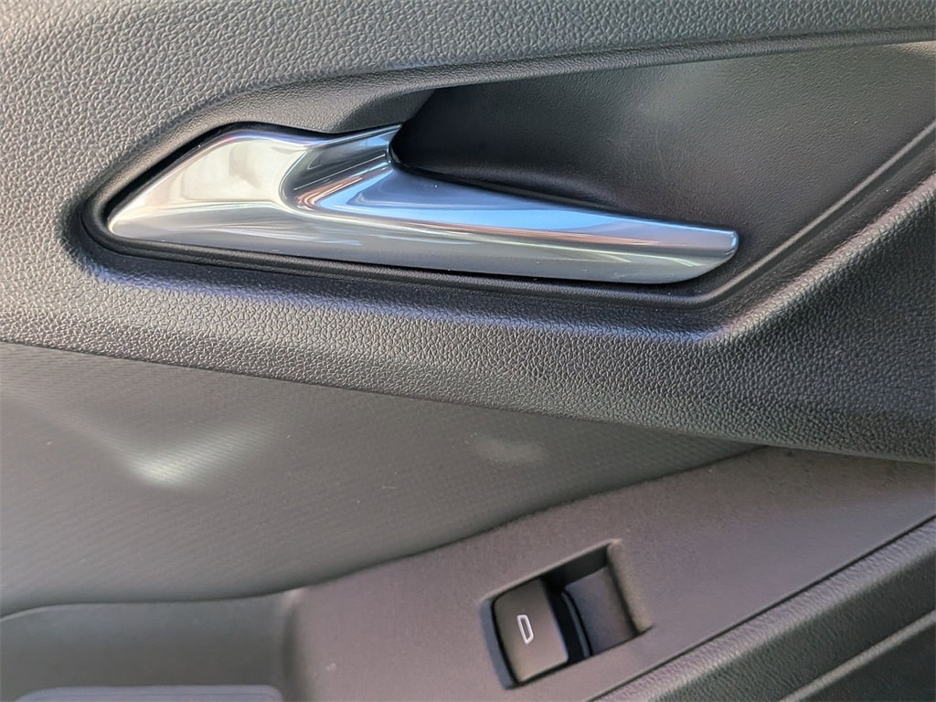 Thumbnail: 2025 Chevrolet Equinox - 23