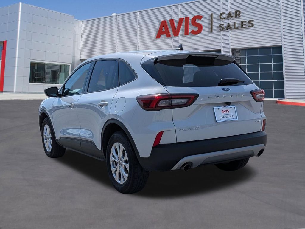 Thumbnail: 2025 Ford Escape - 9