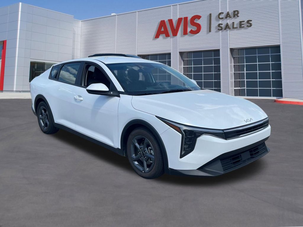 Thumbnail: 2025 Kia K4 - 3