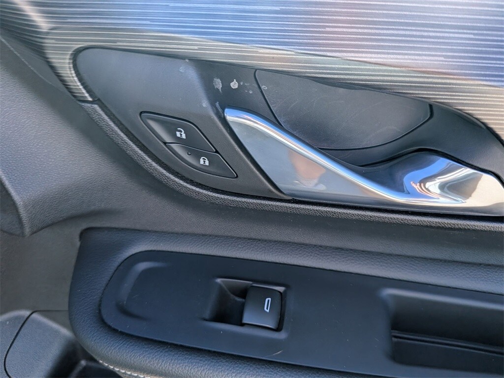 Thumbnail: 2024 GMC Terrain - 30