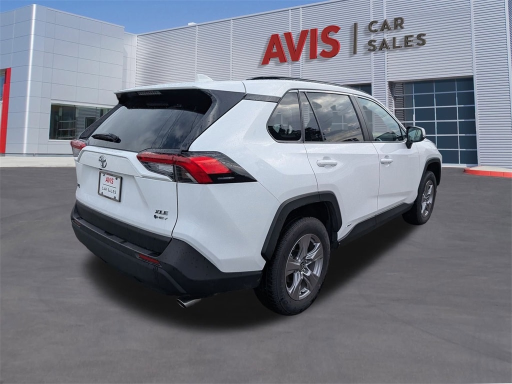 Thumbnail: 2025 Toyota RAV4 - 6