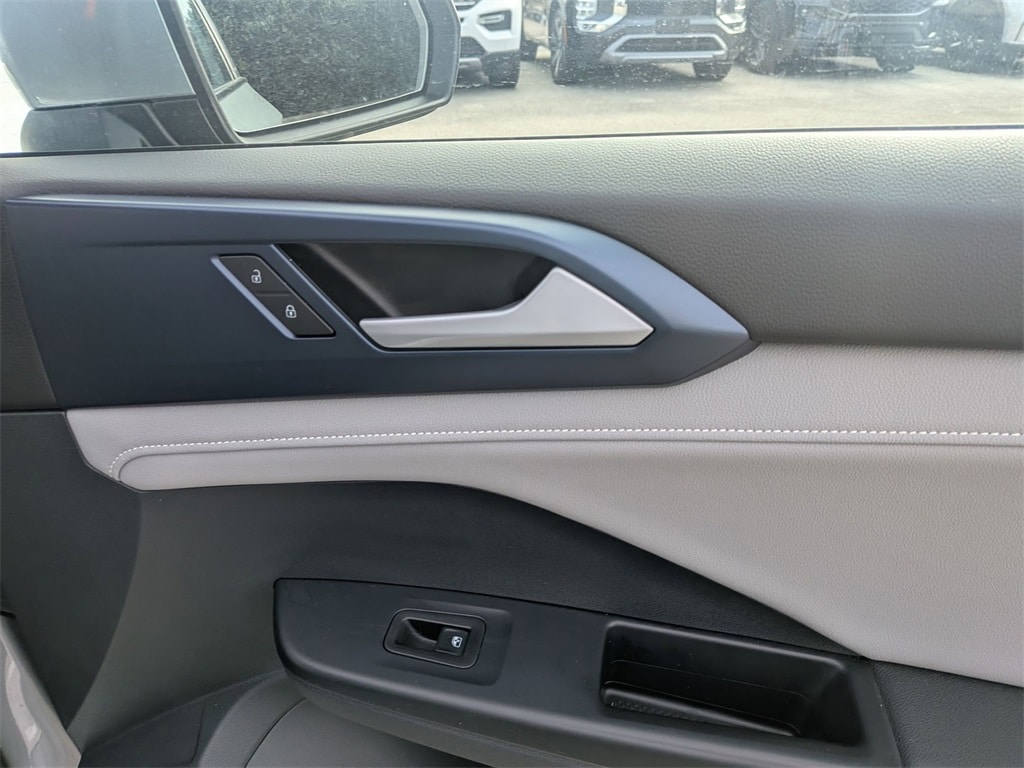 Thumbnail: 2024 Volkswagen Taos - 30