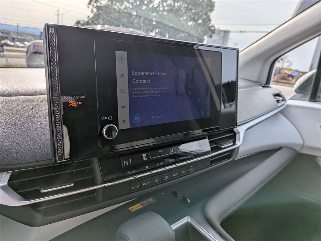 Thumbnail: 2025 Toyota Sienna - 17