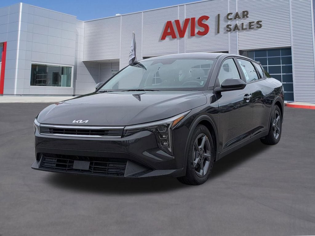 2025 Kia K4 LXS AT's photo