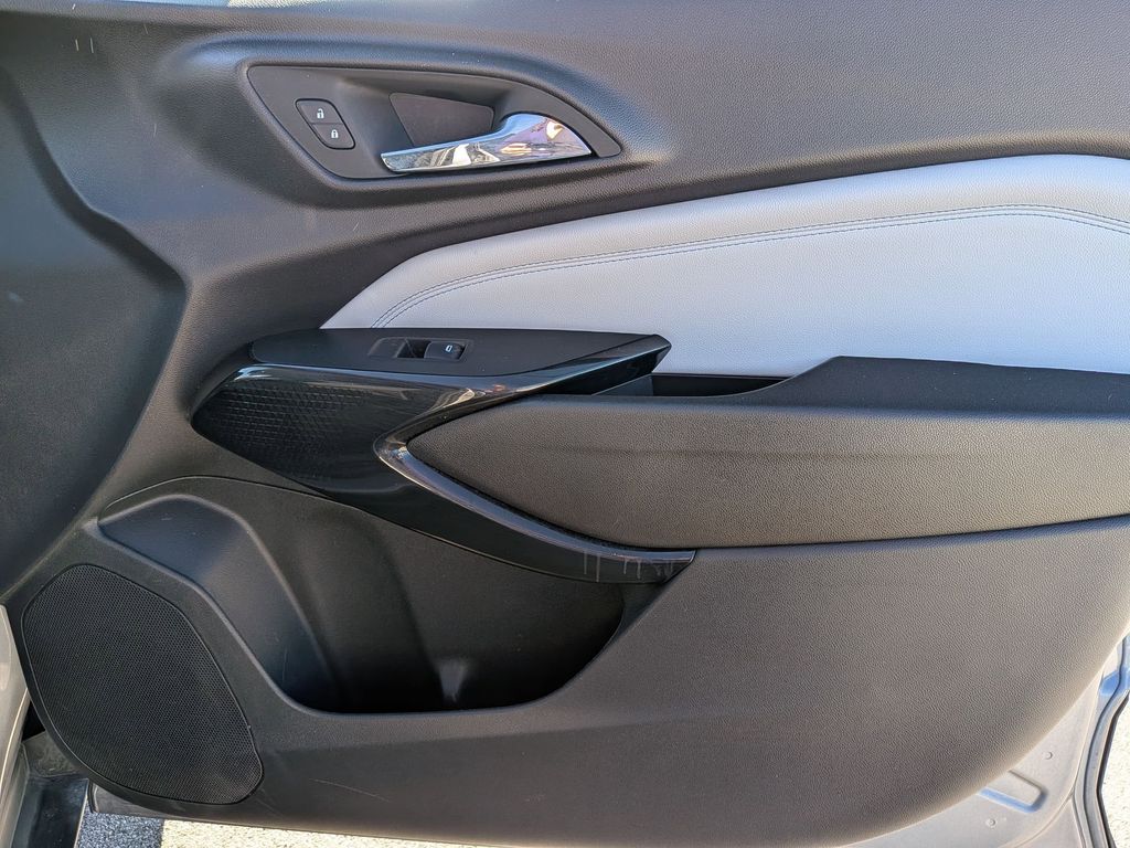 Thumbnail: 2025 Chevrolet Trax - 27