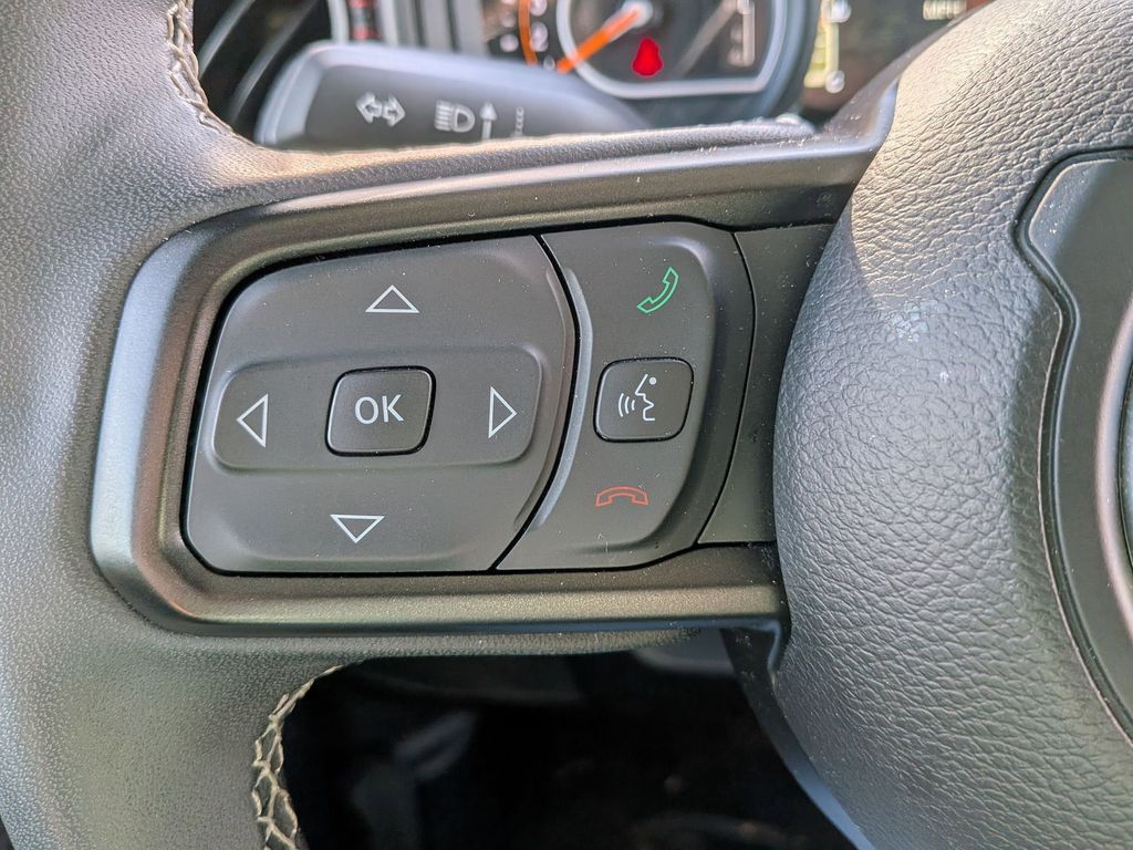 Thumbnail: 2025 Jeep Wrangler - 19