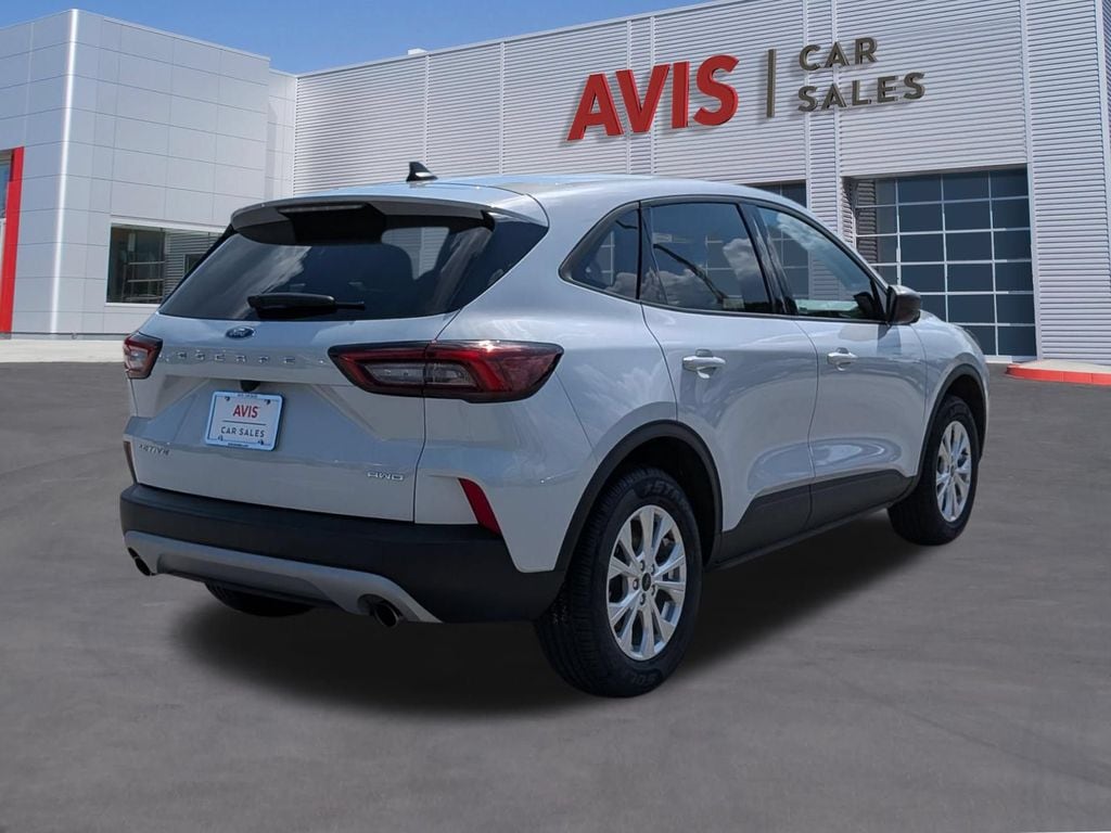 Thumbnail: 2025 Ford Escape - 6