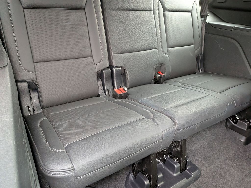 Thumbnail: 2025 GMC Yukon - 28