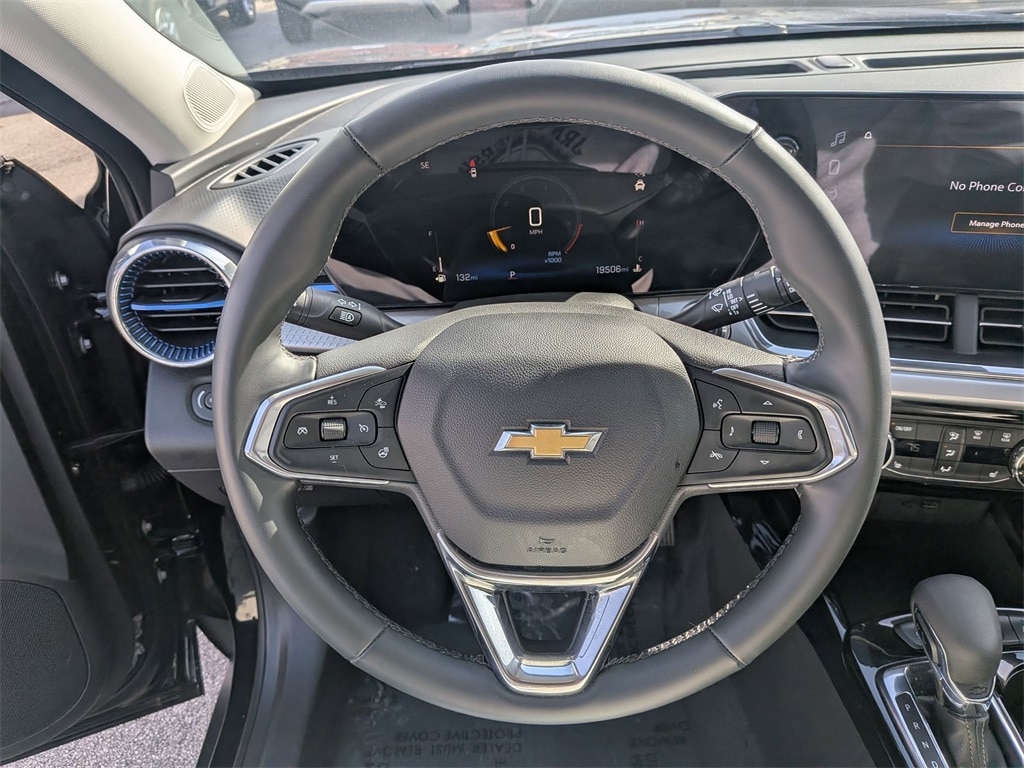 Thumbnail: 2025 Chevrolet Trax - 21