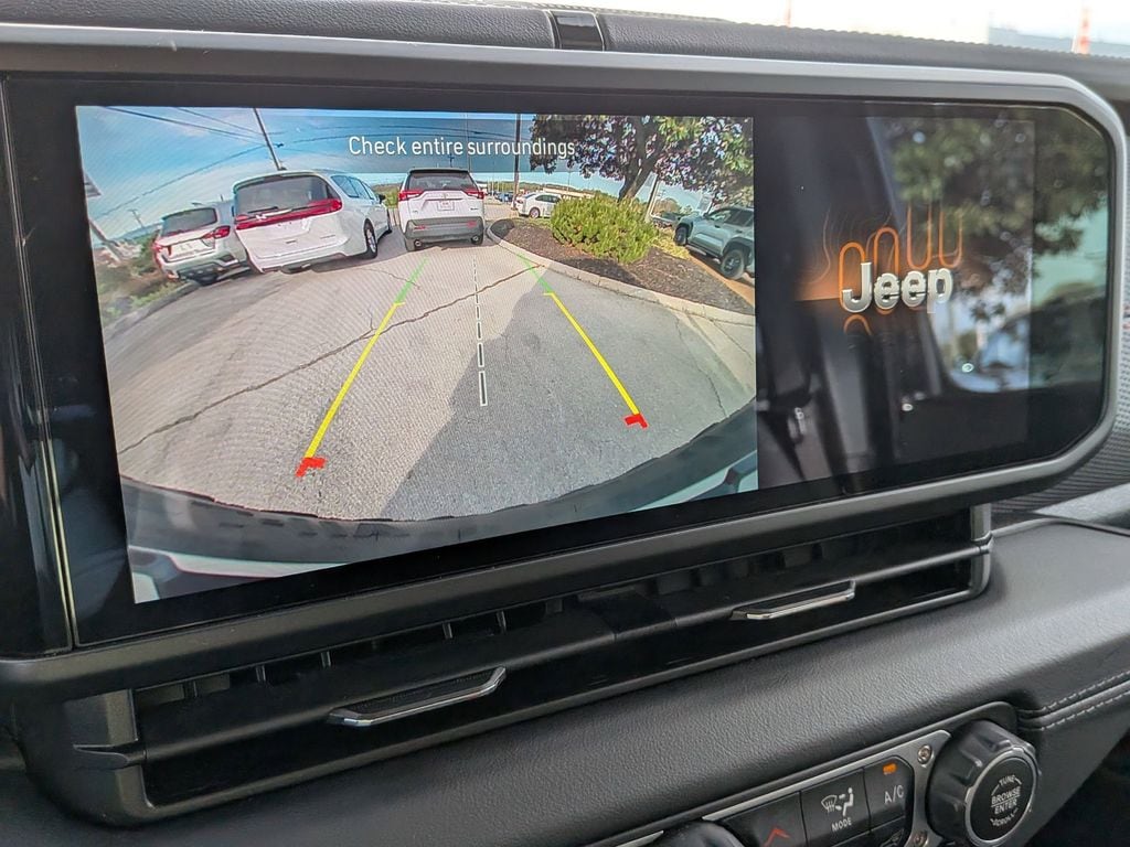 Thumbnail: 2025 Jeep Wrangler - 16