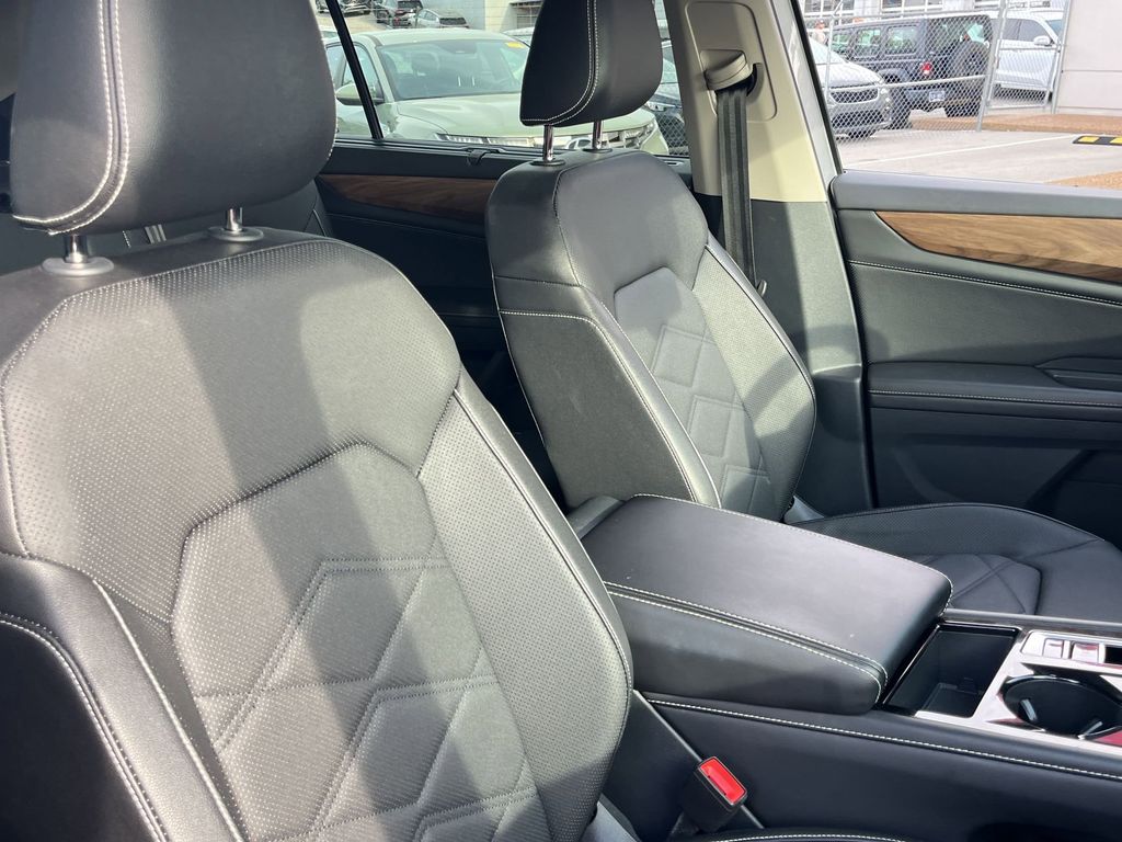 Thumbnail: 2025 Volkswagen Atlas - 31