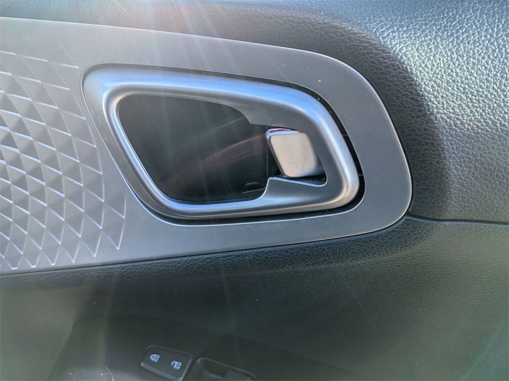 Thumbnail: 2024 Kia Soul - 32