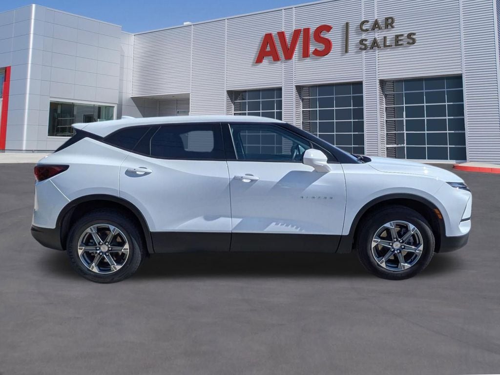Thumbnail: 2025 Chevrolet Blazer - 5