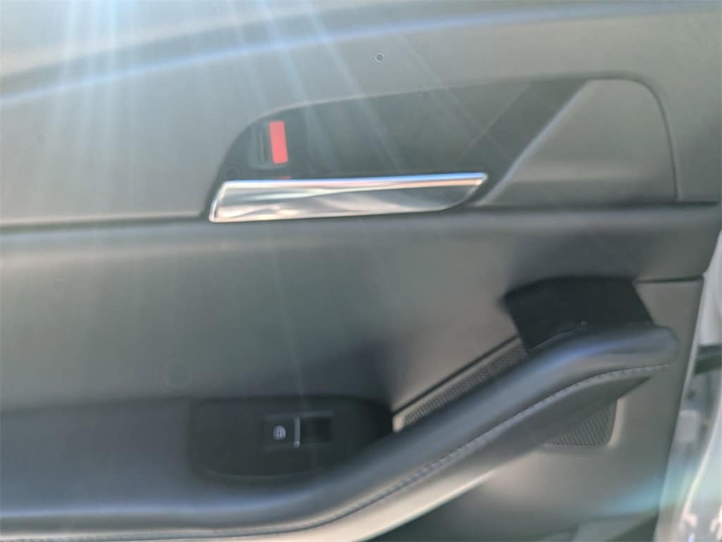 Thumbnail: 2025 Mazda CX-30 - 23