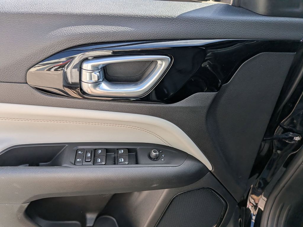 Thumbnail: 2025 Jeep Compass - 13