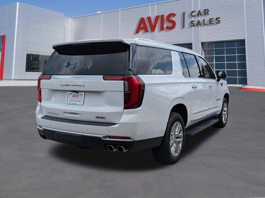 Thumbnail: 2025 GMC Yukon XL - 6