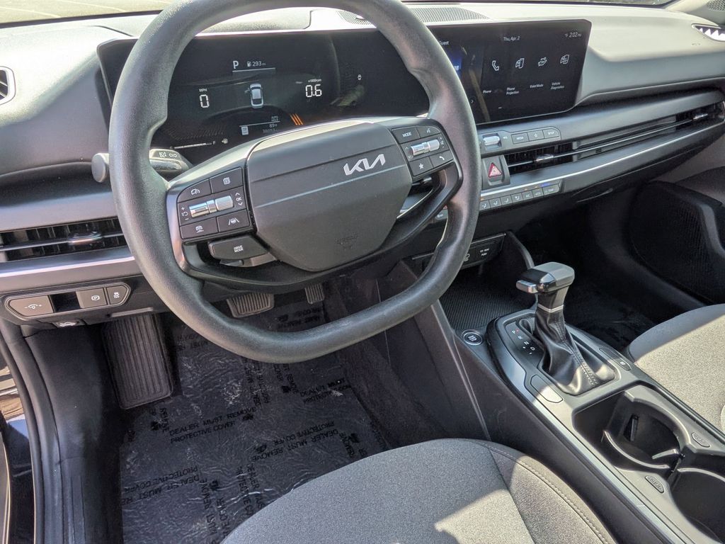 Thumbnail: 2025 Kia K4 - 14