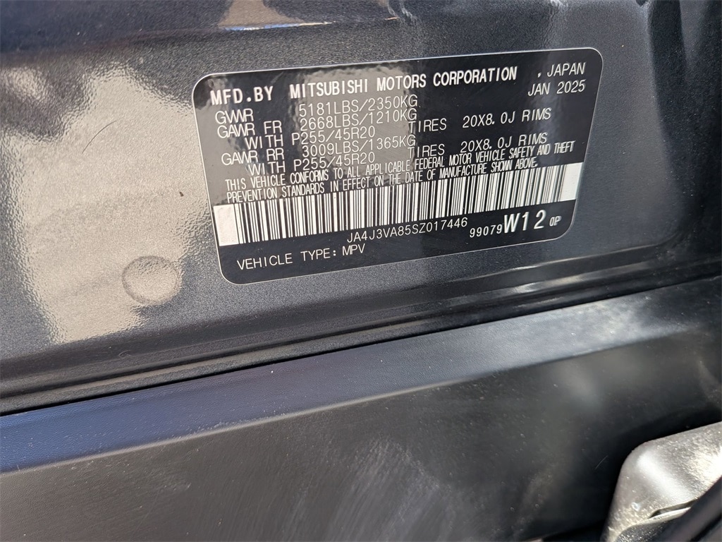 Thumbnail: 2025 Mitsubishi Outlander - 37