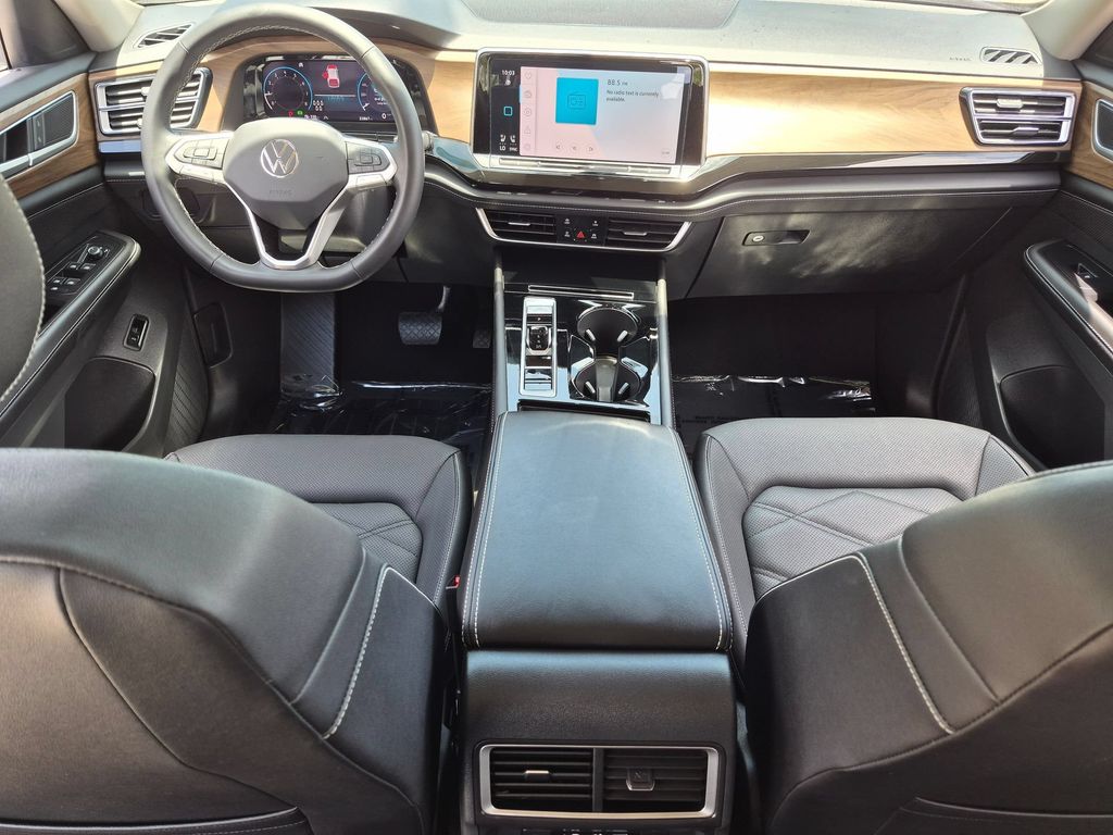 2025 Volkswagen Atlas SE w/Tech - Photo 24