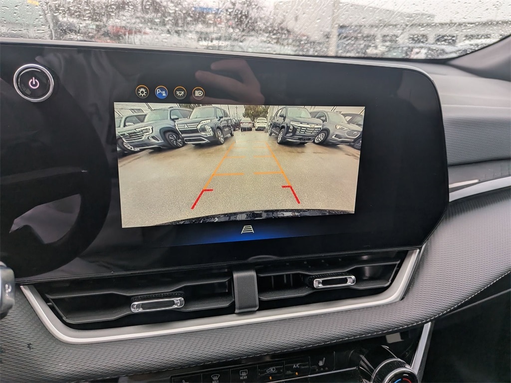 Thumbnail: 2025 Chevrolet Equinox - 14