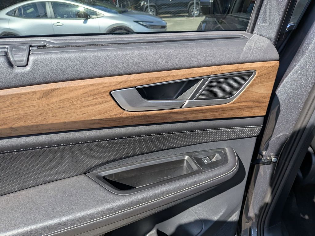 Thumbnail: 2025 Volkswagen Atlas - 17