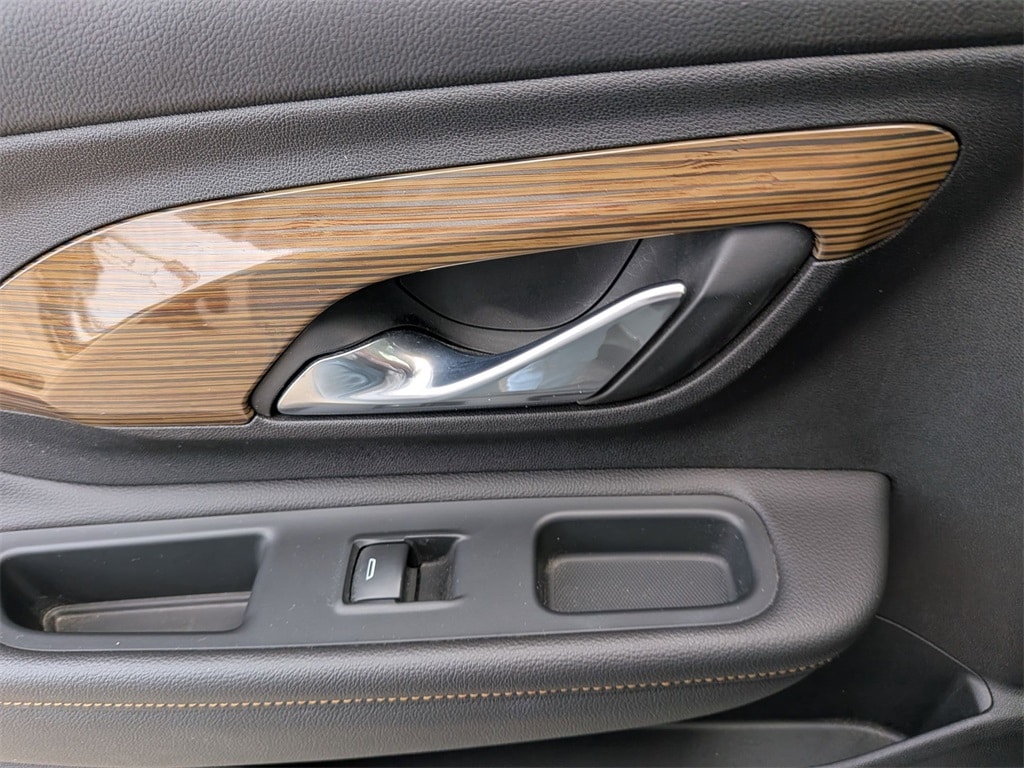 Thumbnail: 2021 GMC Terrain - 22