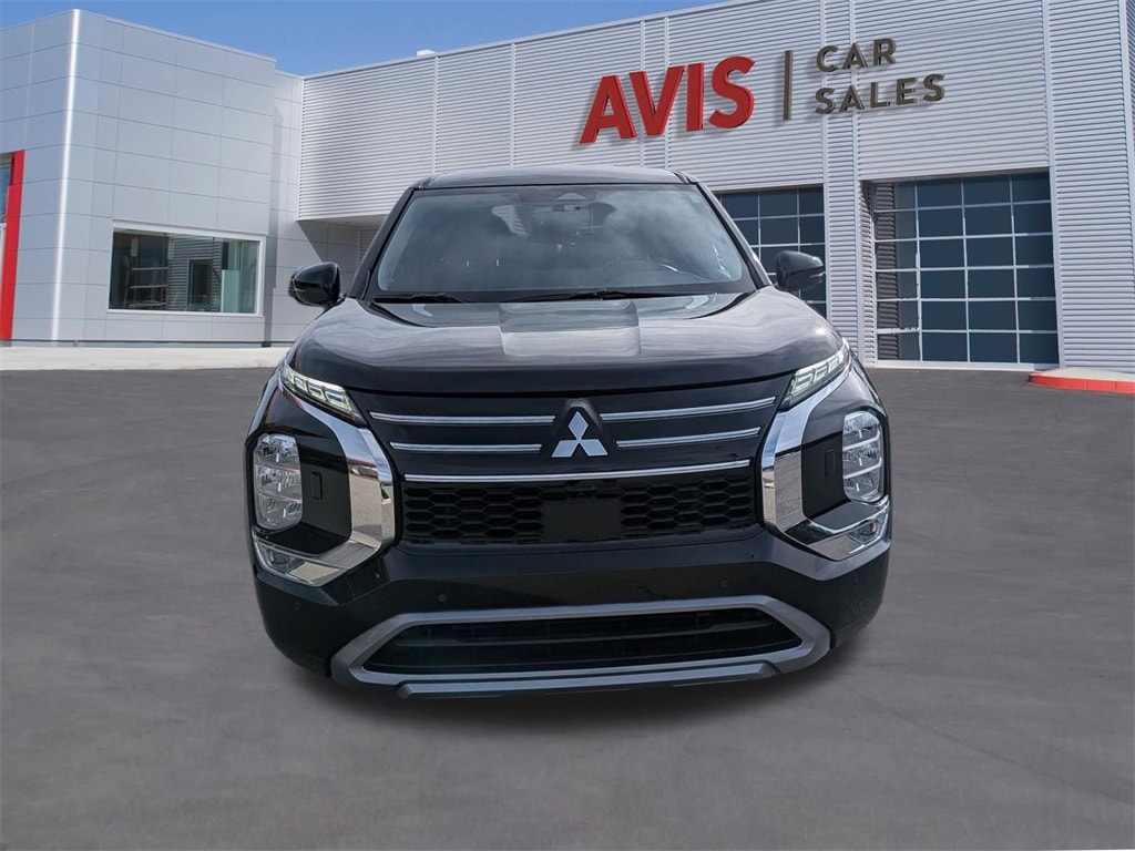 Thumbnail: 2025 Mitsubishi Outlander - 2