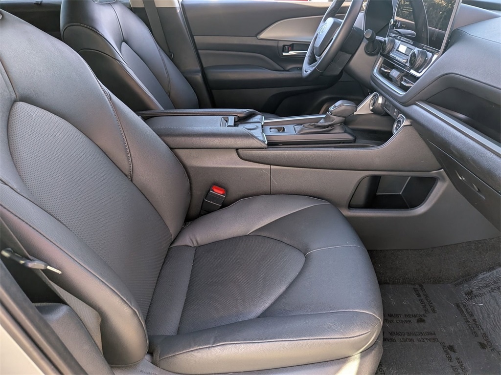 Thumbnail: 2025 Toyota Grand Highlander - 35