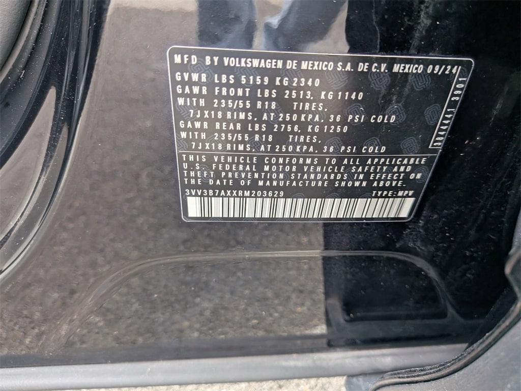 Thumbnail: 2024 Volkswagen Tiguan - 34